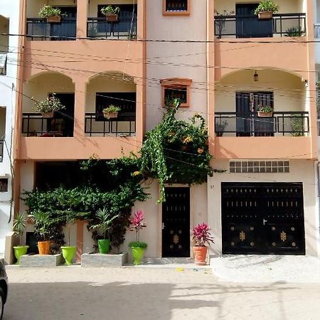 דקר Delices Chez L'Habitant Diack מראה חיצוני תמונה